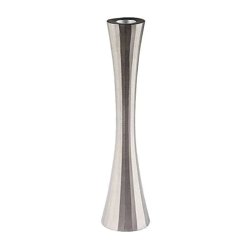 Silberfarbenener Leuchter H 24 cm - WikaKerzen